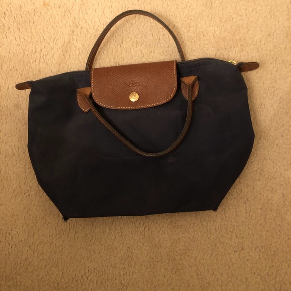 Authentic Navy Longchamp - Picture 1 of 3